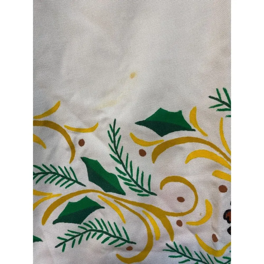 Vintage Christmas Tablecloth Oval Fringe MCM 76”x60 Candles Pinecones Holly